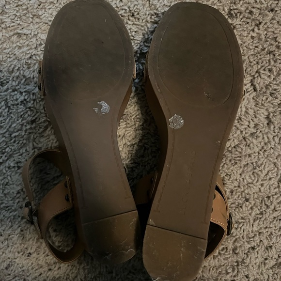 heels - Picture 3 of 3